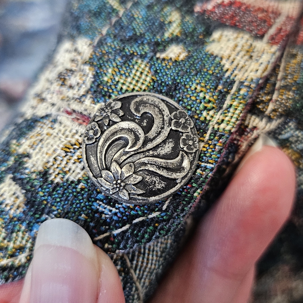 Vintage Portrait Tapestry Vest 3X - Picture 9 of 11